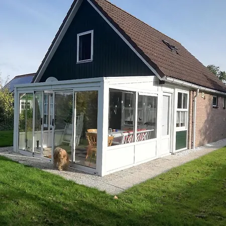 Semesterbostad Gemuetliches In Oudesluis Mit Terrasse, Grill Und Garten
